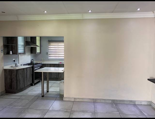 3 BEDROOM FREEHOLD FOR SALE IN COMET